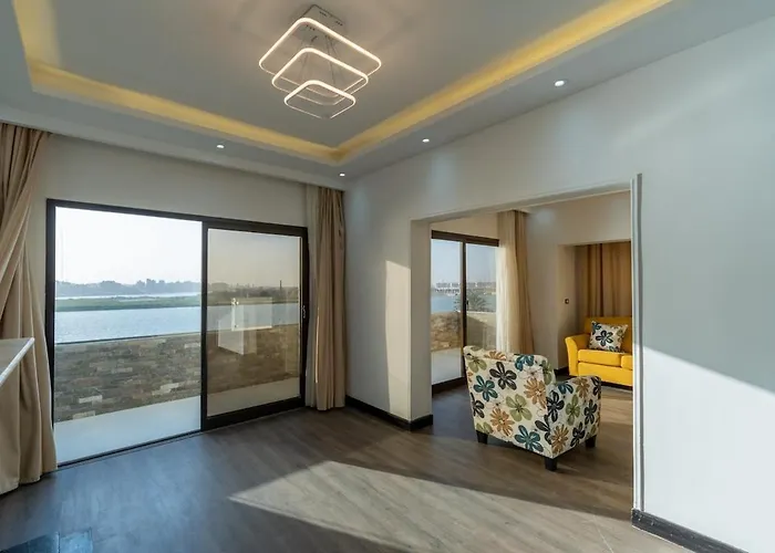 Luxurious 320M2 Balconyview Nile