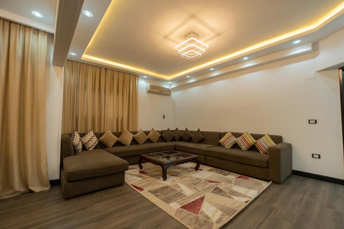 Luxurious 320m2 Balconyview Nile * Cairo
