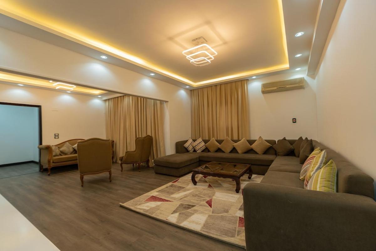 Luxurious 320m2 Balconyview Nile Cairo