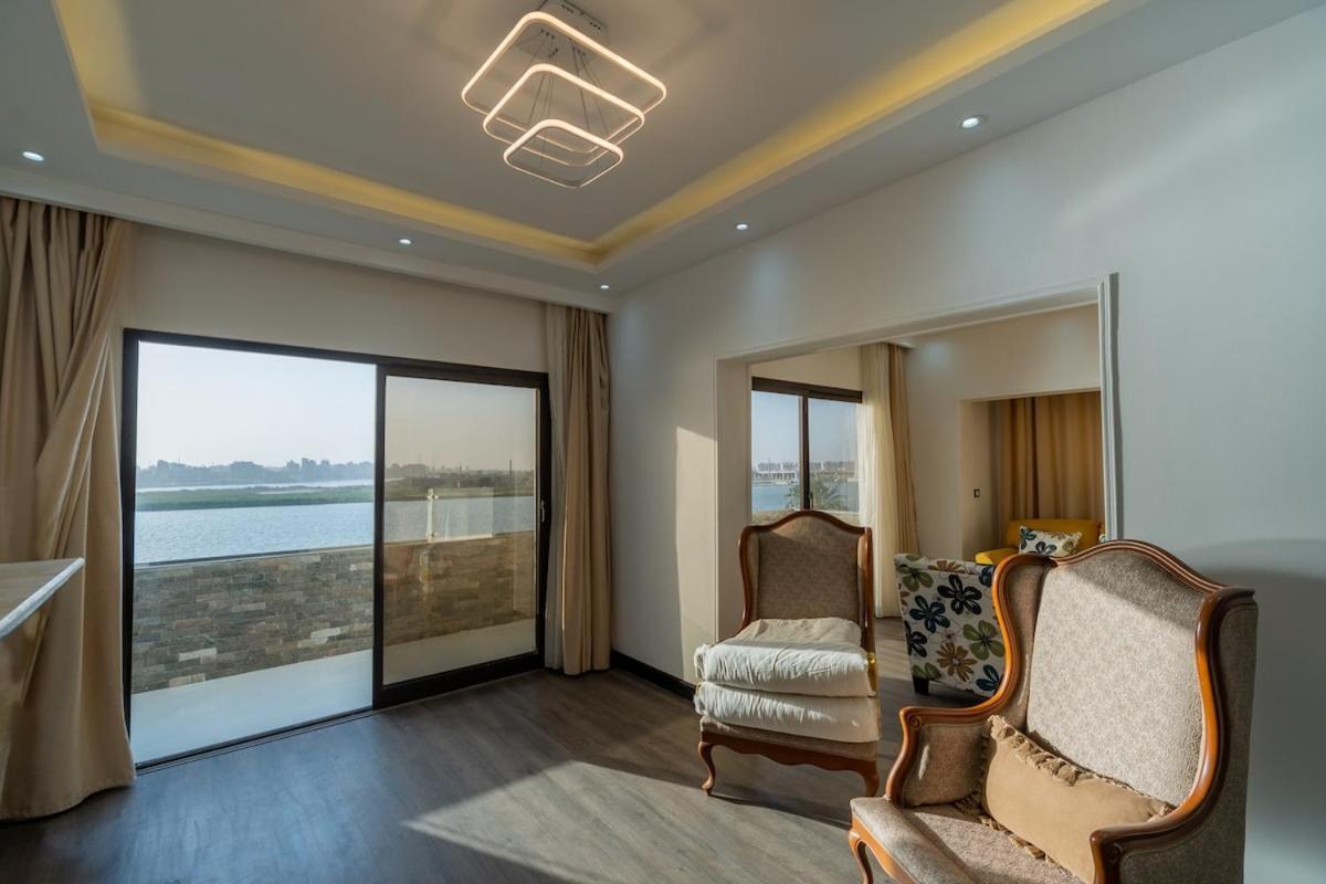 Luxurious 320m2 Balconyview Nile *