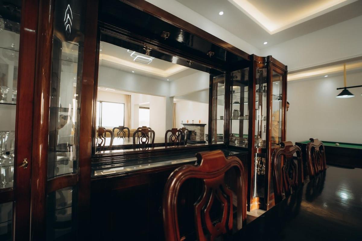 Luxurious 320m2 Balconyview Nile Apartment